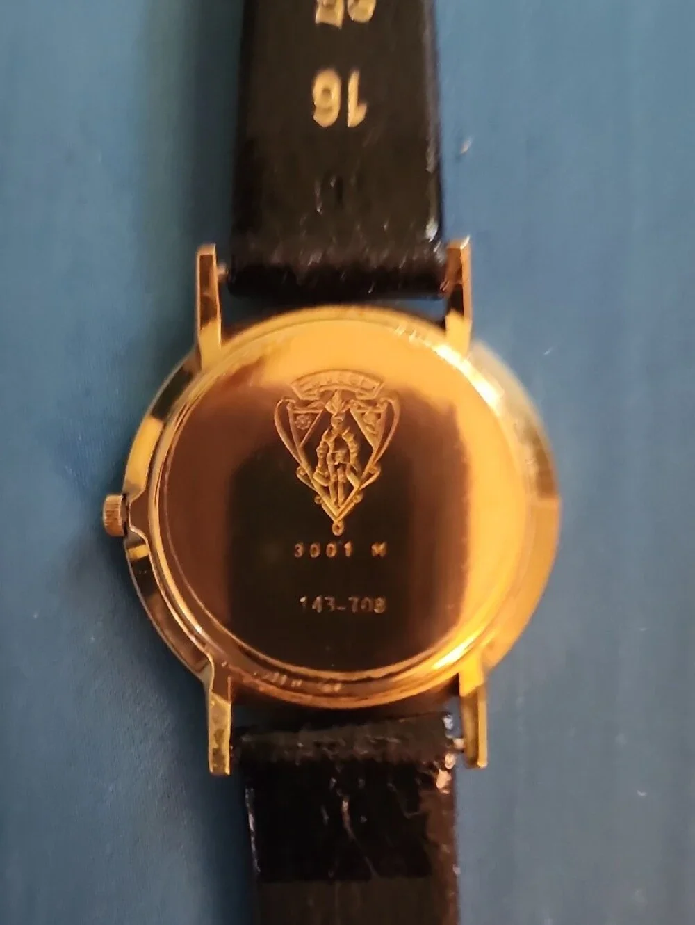 Gucci Watch with Gold Case and Red-Green Dial
